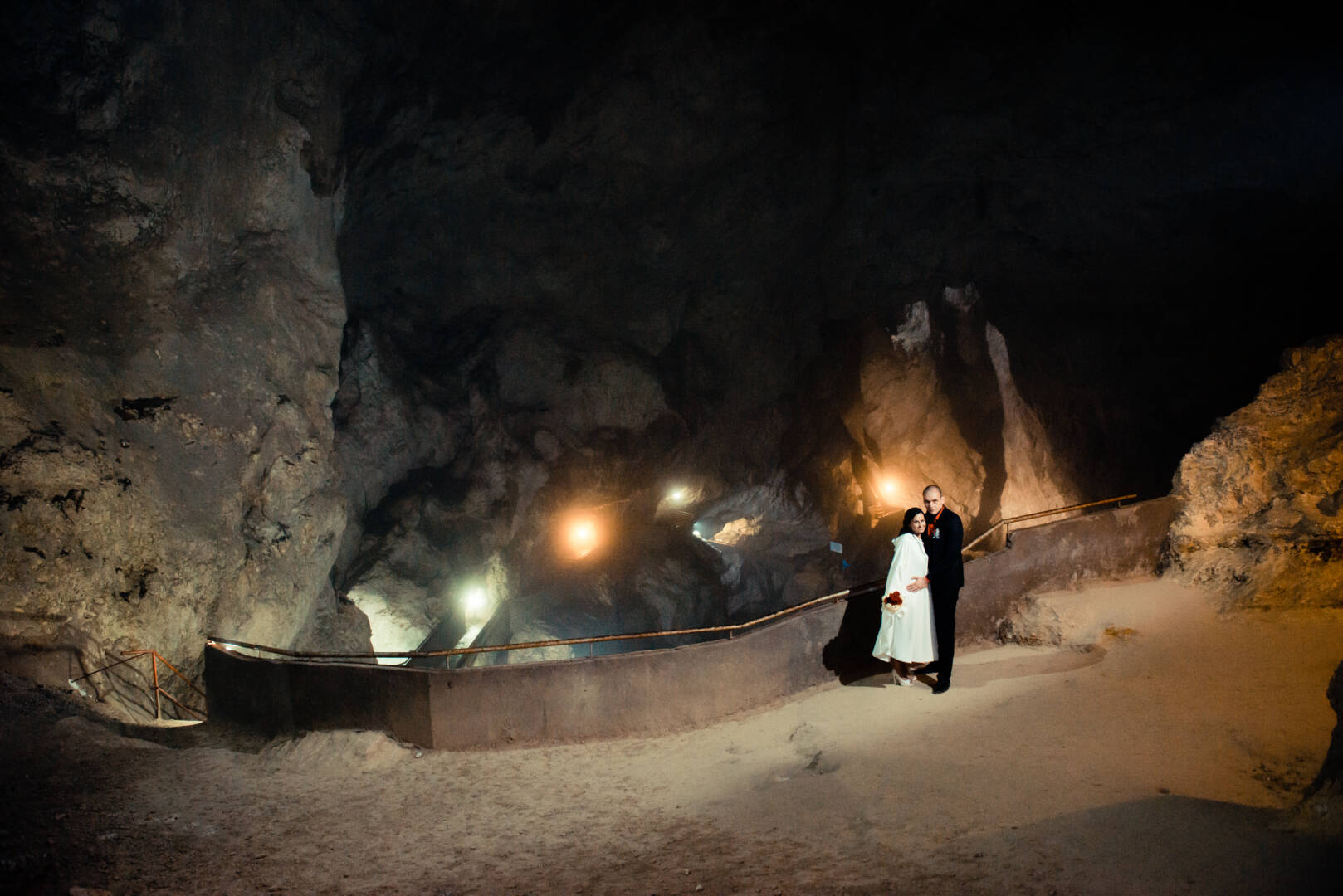 Сватба в Ягодинската пещера